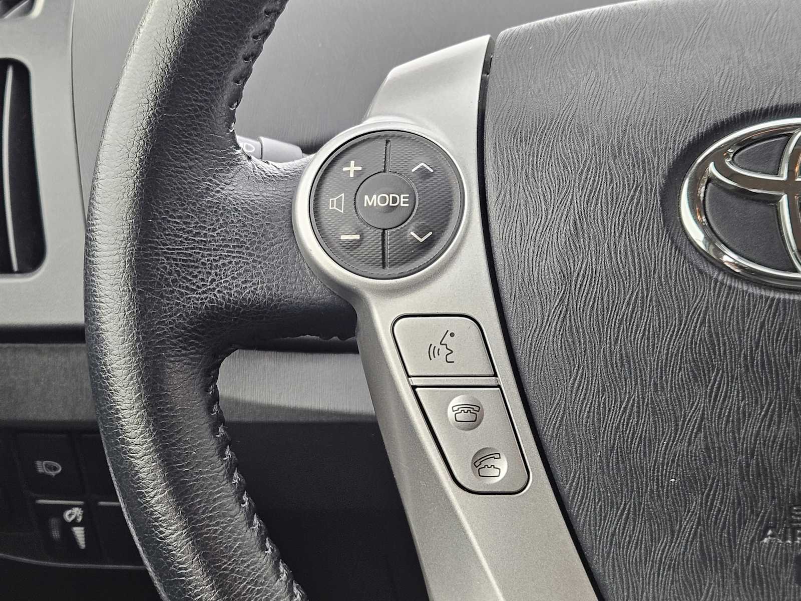 Thumbnail: 2014 Toyota Prius - 26