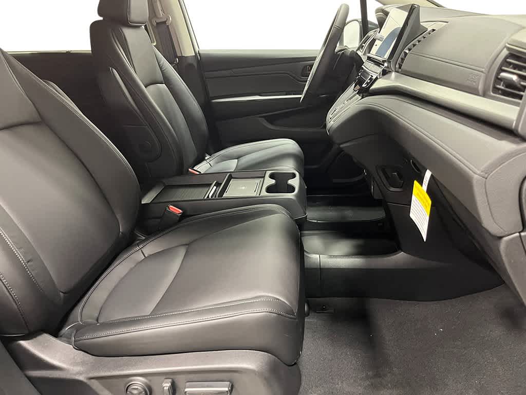 Thumbnail: 2025 Honda Odyssey - 24