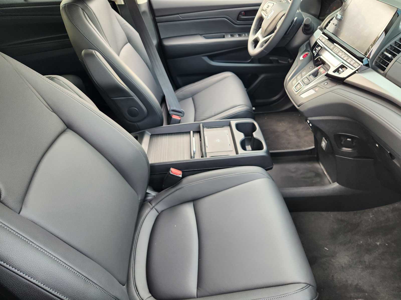 Thumbnail: 2026 Honda Odyssey - 11