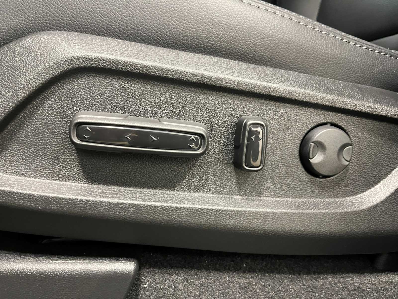 Thumbnail: 2026 Honda Pilot - 13