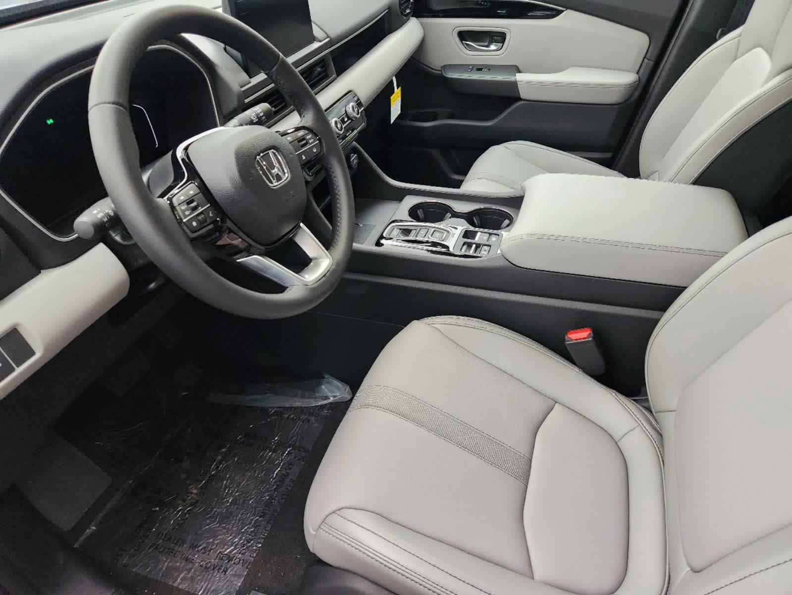 Thumbnail: 2025 Honda Pilot - 2