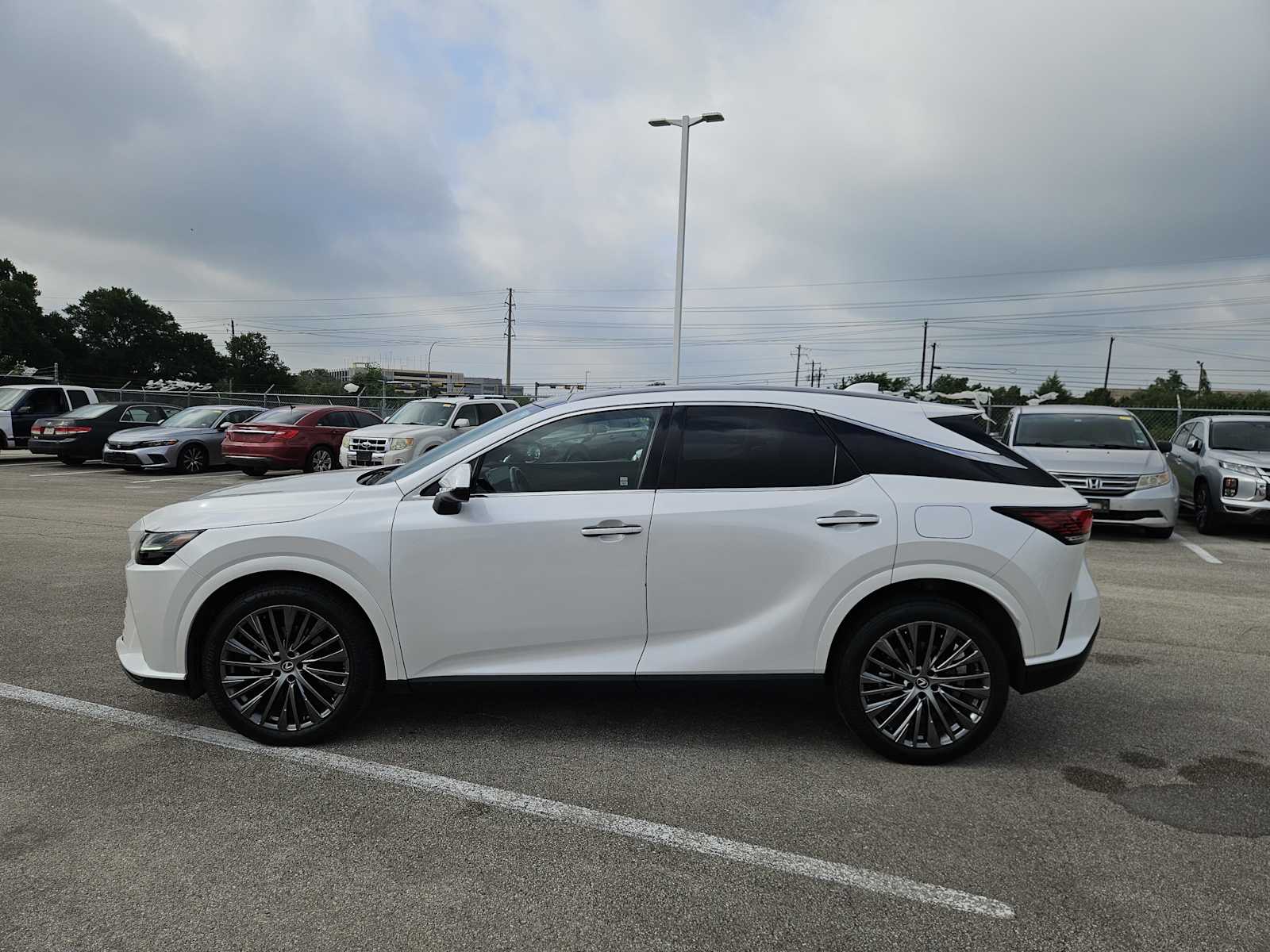 Thumbnail: 2023 Lexus RX - 4