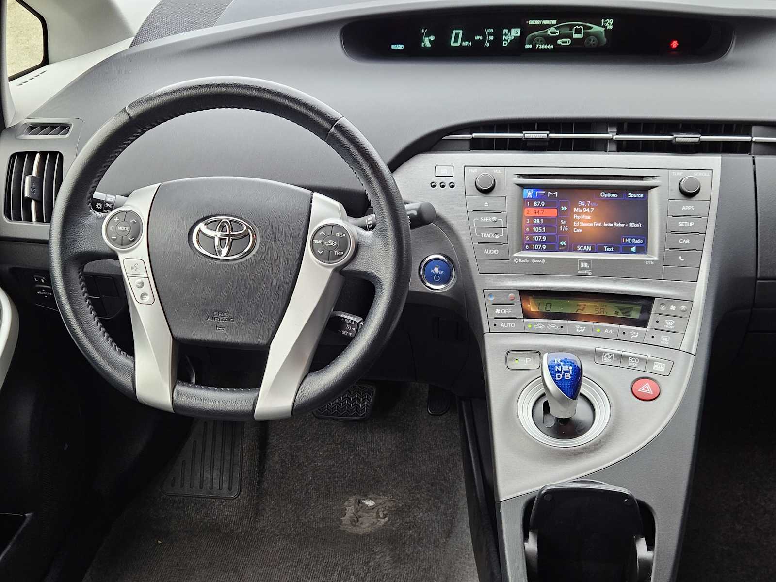 Thumbnail: 2014 Toyota Prius - 25