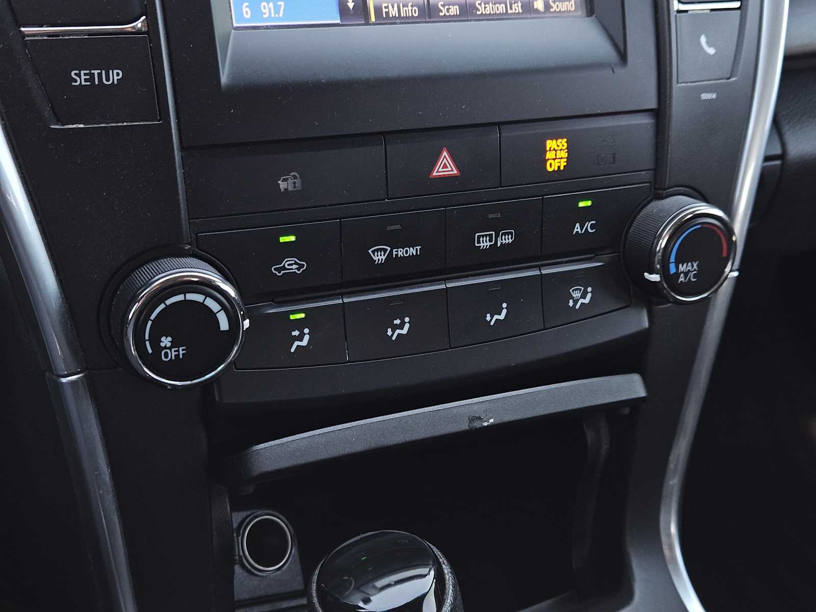 Thumbnail: 2017 Toyota Camry - 19