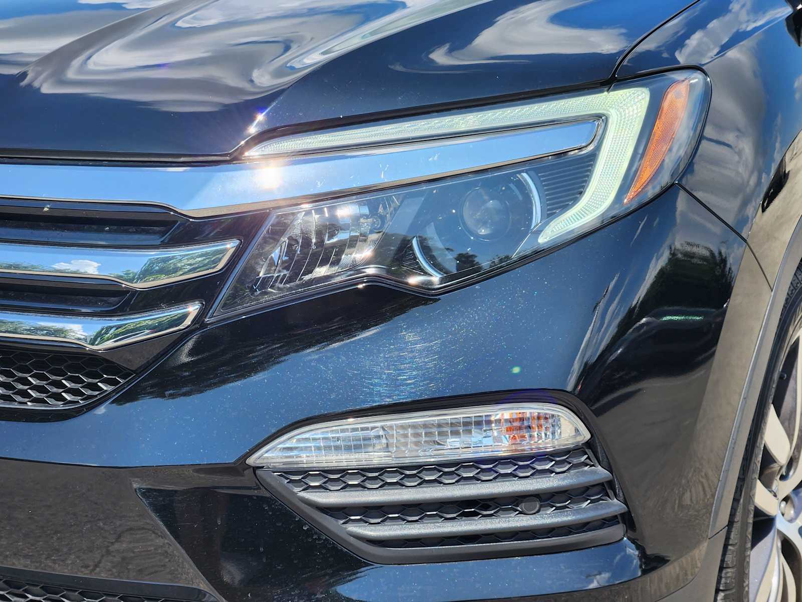 Thumbnail: 2017 Honda Pilot - 7