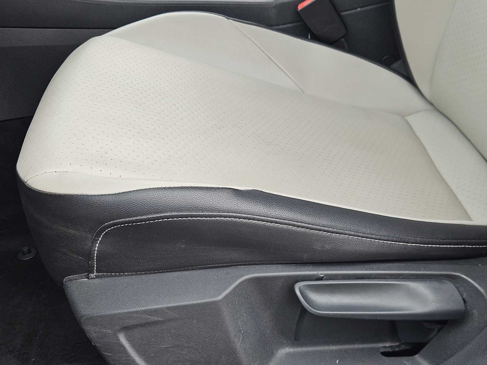 Thumbnail: 2019 Volkswagen Jetta - 22