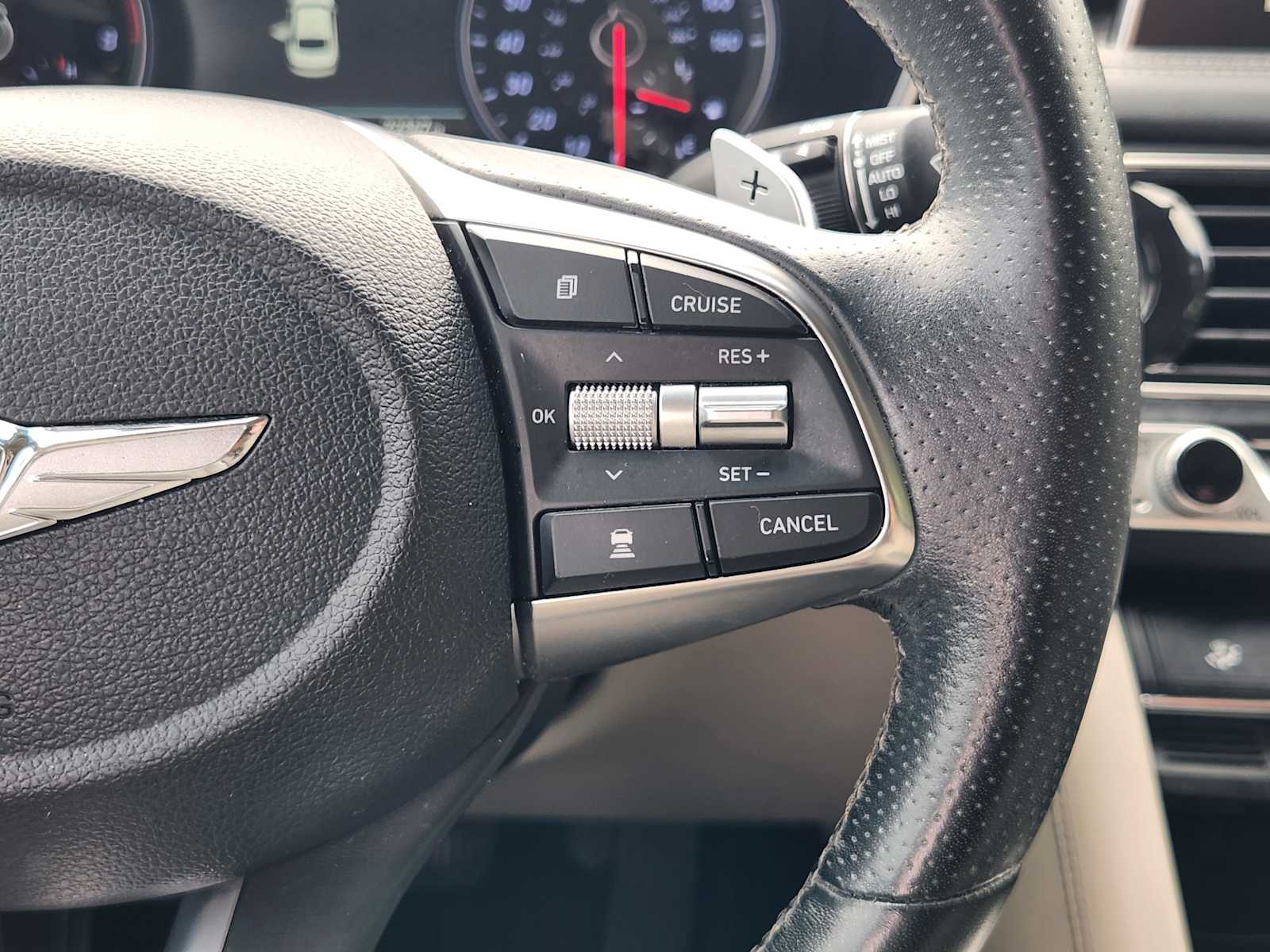 Thumbnail: 2019 Genesis G70 - 29