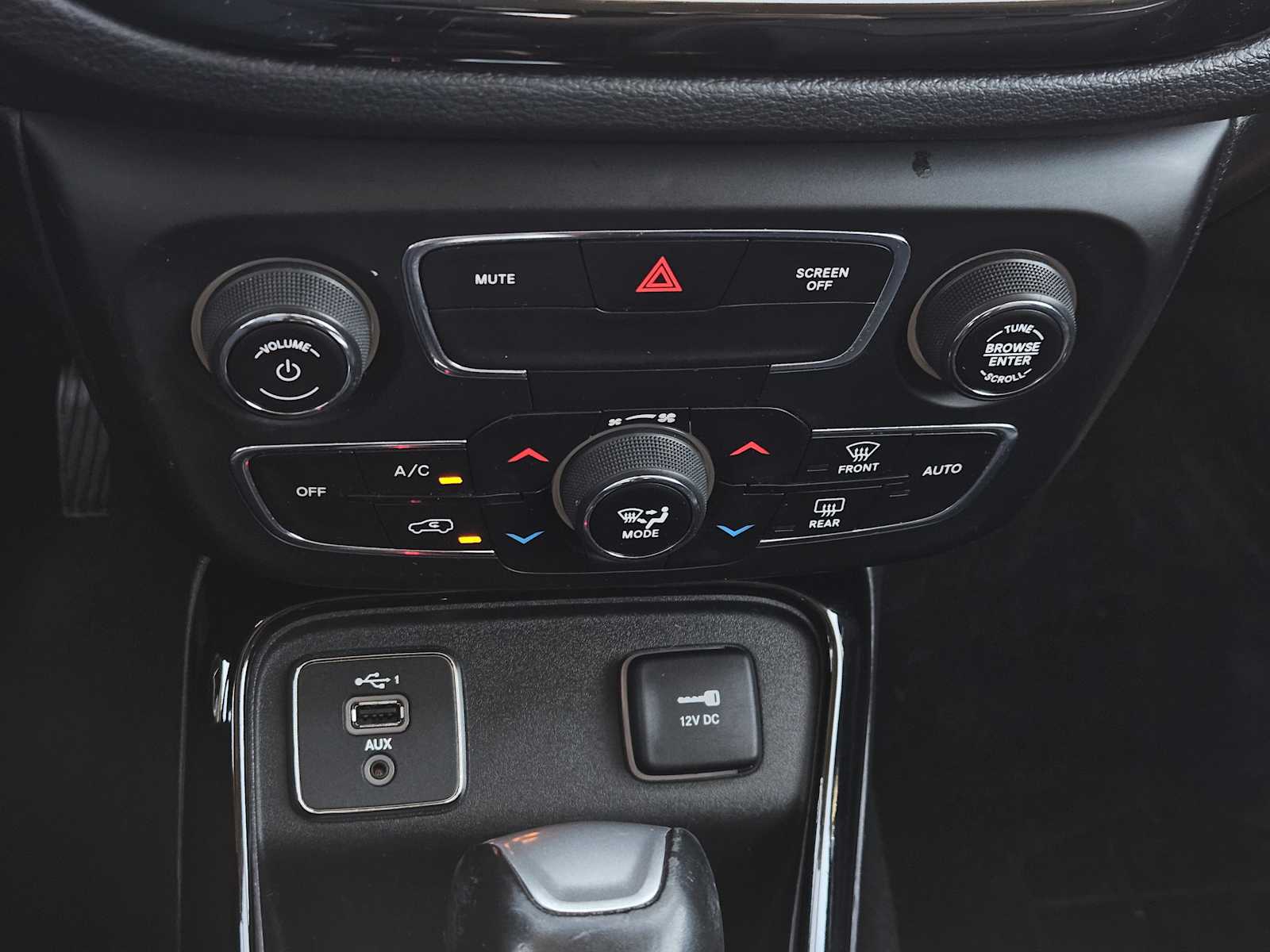 Thumbnail: 2020 Jeep Compass - 19