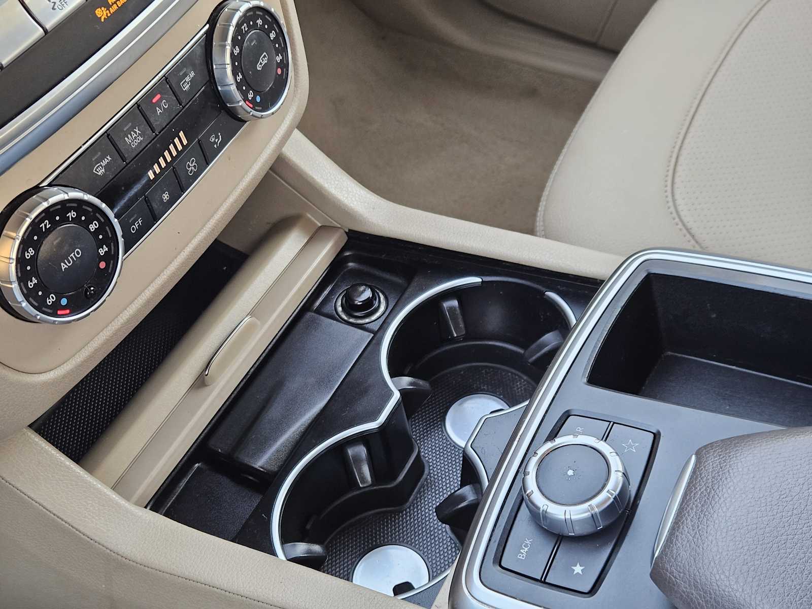Thumbnail: 2014 Mercedes-Benz M-Class - 20