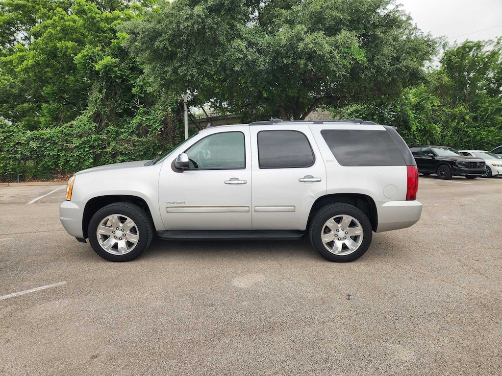 Used 2011 GMC Yukon SLT SUV