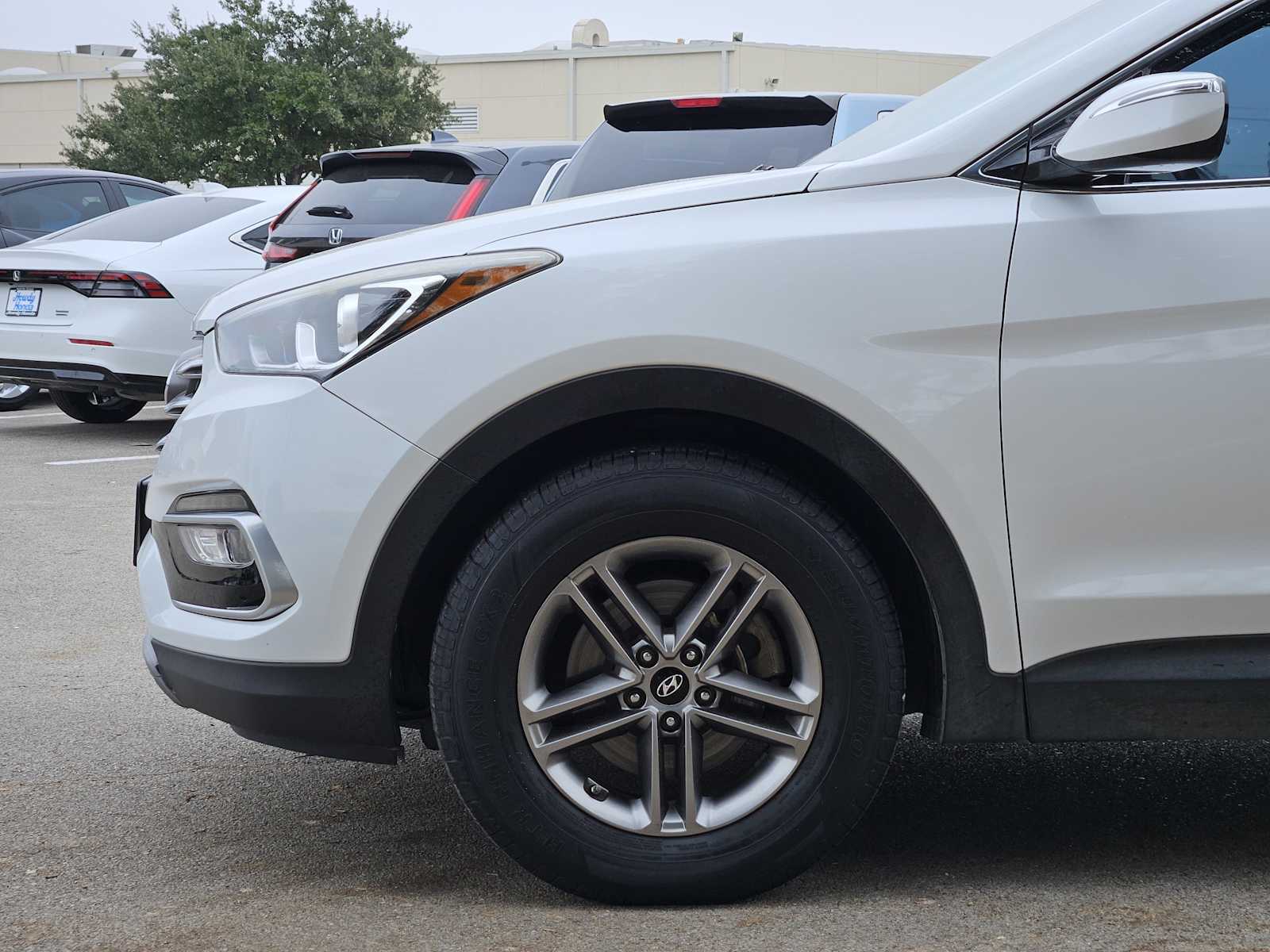 Thumbnail: 2018 Hyundai Santa Fe - 8