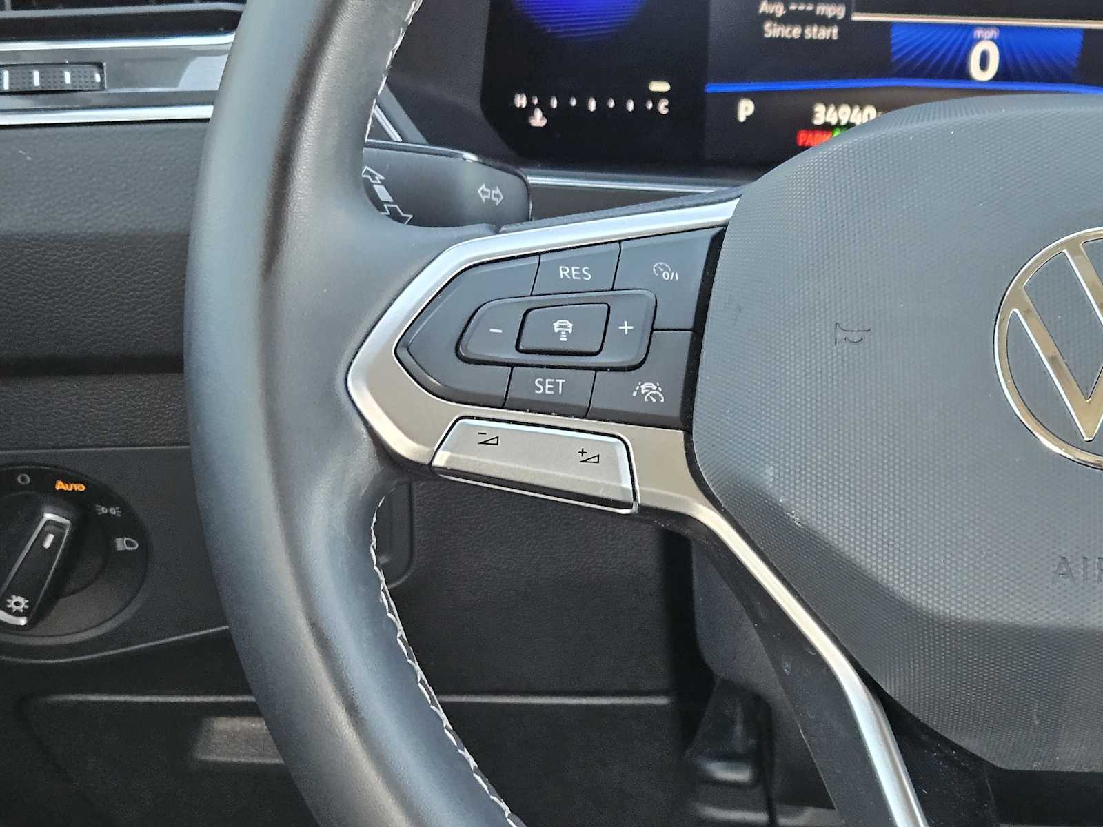 Thumbnail: 2022 Volkswagen Tiguan - 27