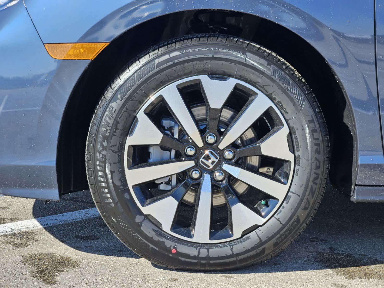 Thumbnail: 2026 Honda Odyssey - 9