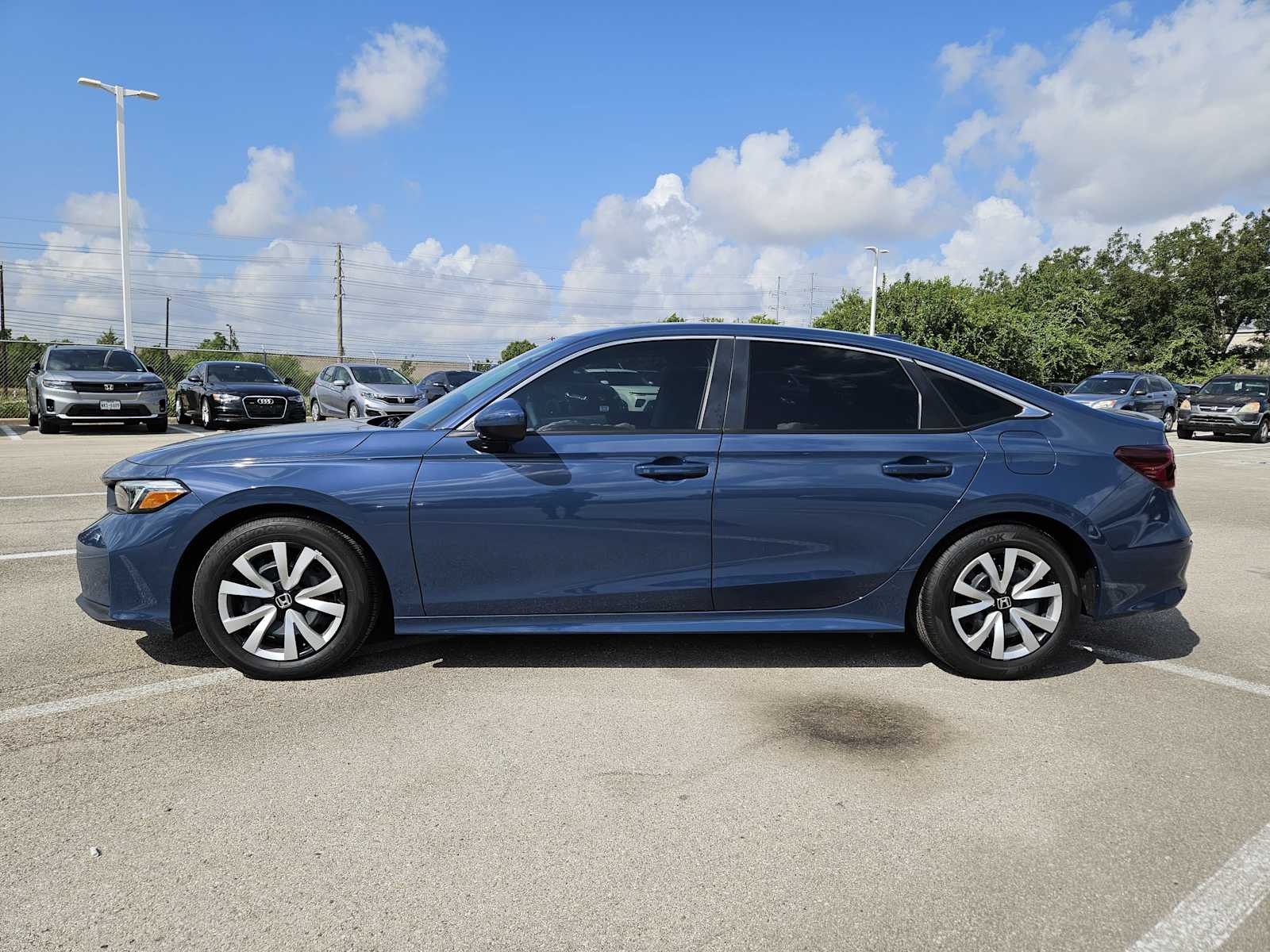 2025 Honda Civic LX photo 4