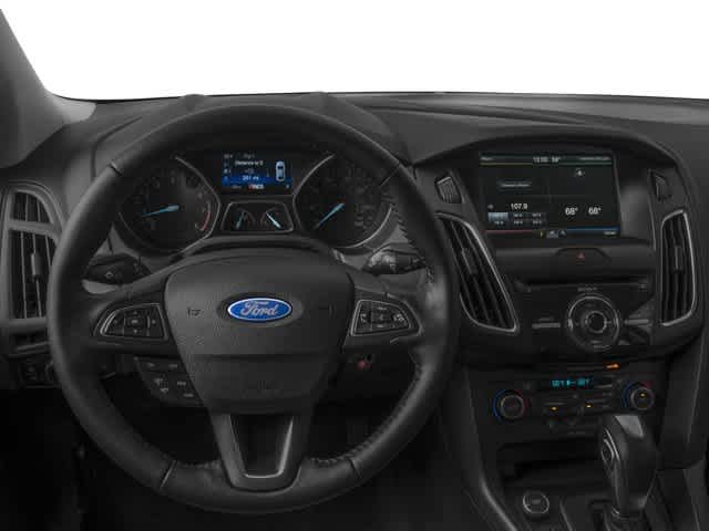 Thumbnail: 2016 Ford Focus - 9