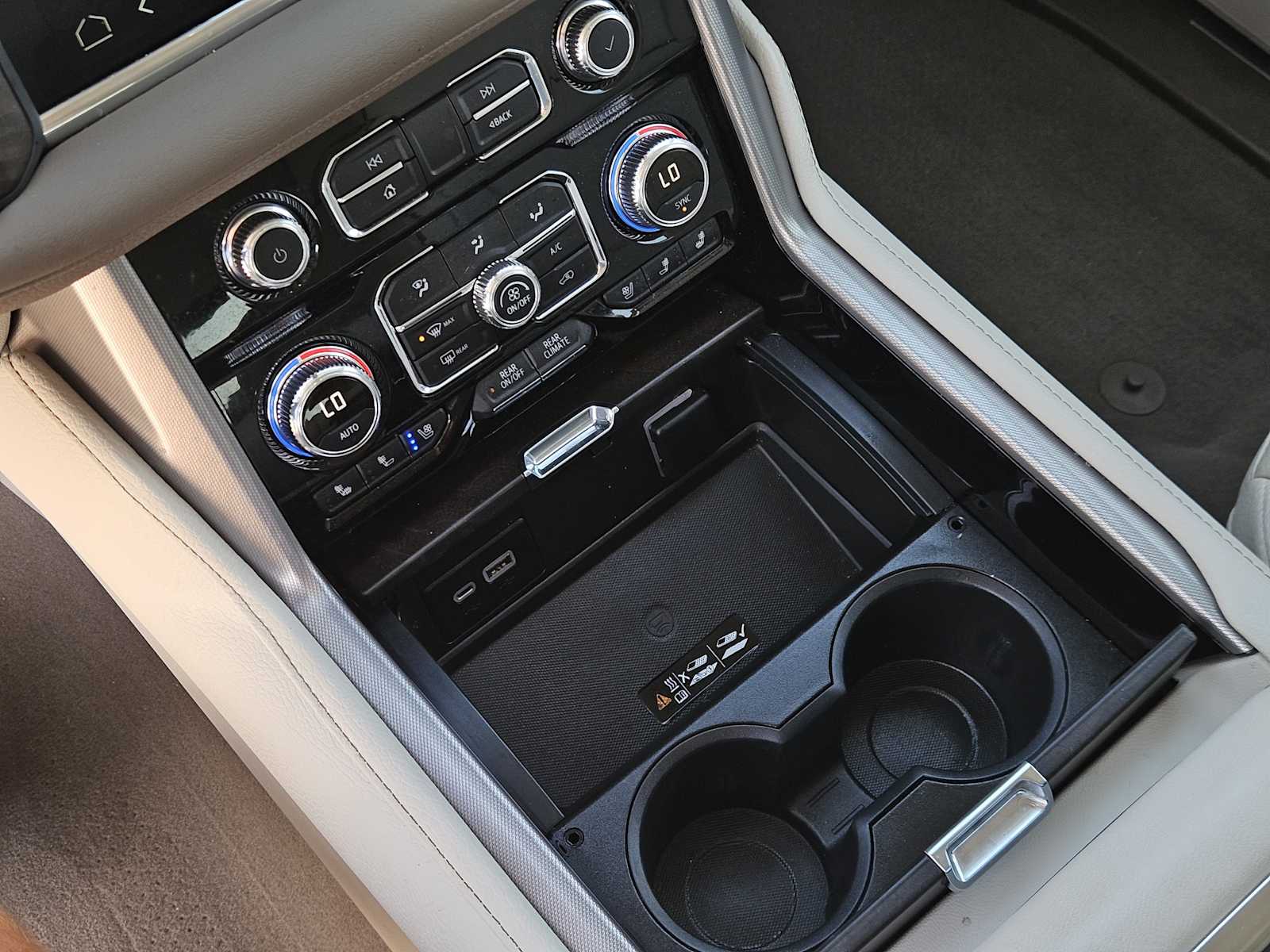 Thumbnail: 2022 GMC Yukon - 19