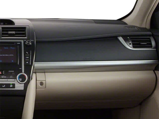 Thumbnail: 2012 Toyota Camry - 17