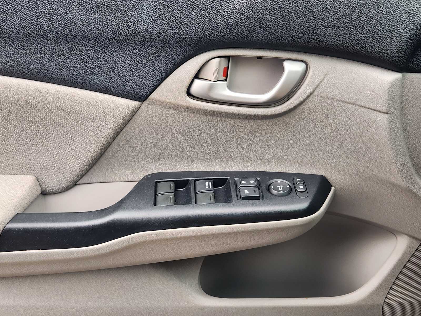 Thumbnail: 2013 Honda Civic - 23