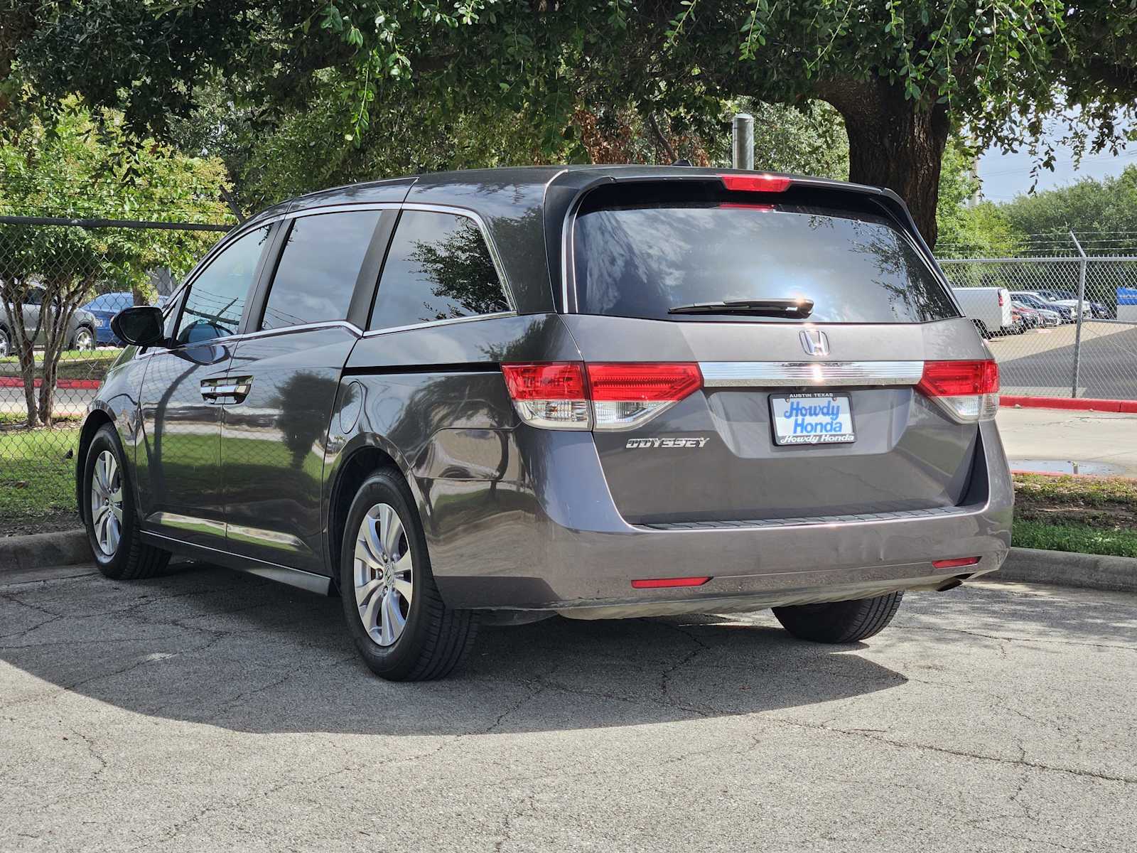 2016 Honda Odyssey EX-L - Photo 6