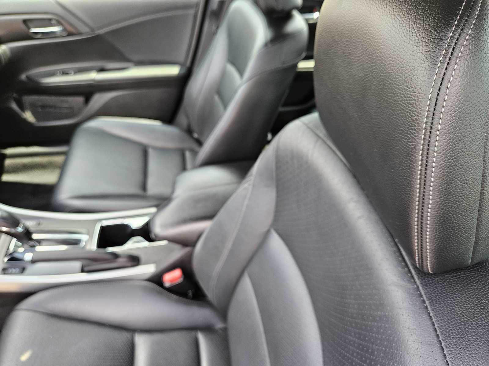 Thumbnail: 2015 Honda Accord - 15