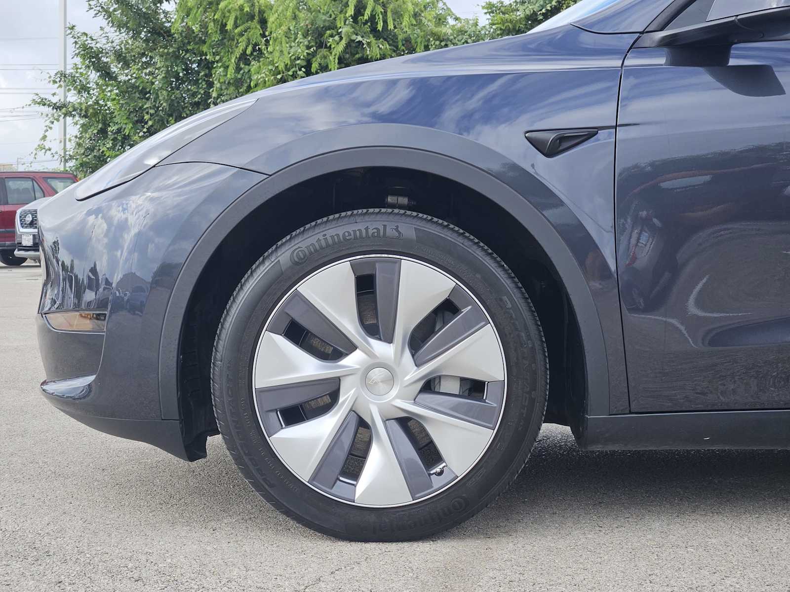 Thumbnail: 2024 Tesla Model Y - 9