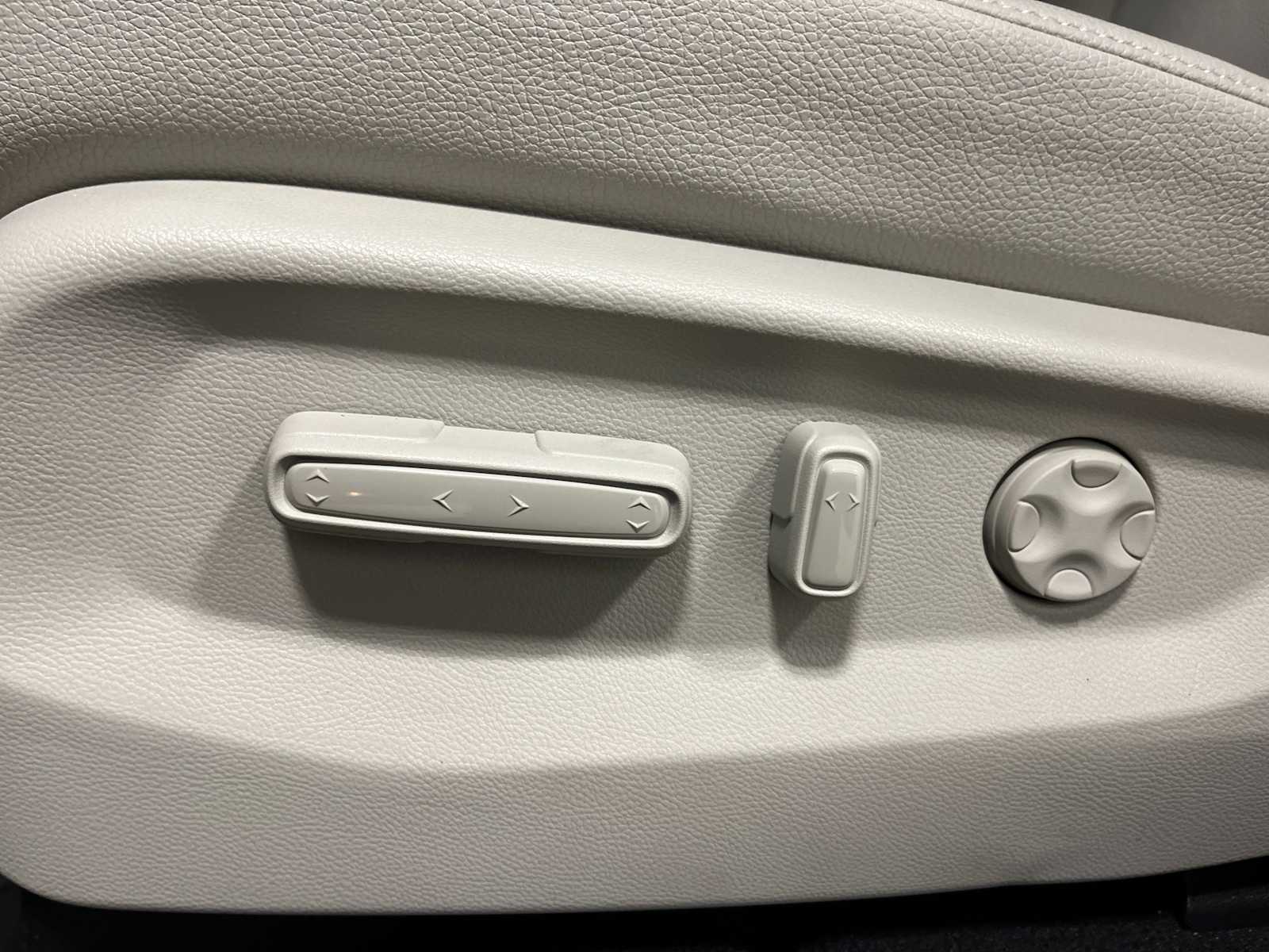 Thumbnail: 2026 Honda Odyssey - 11