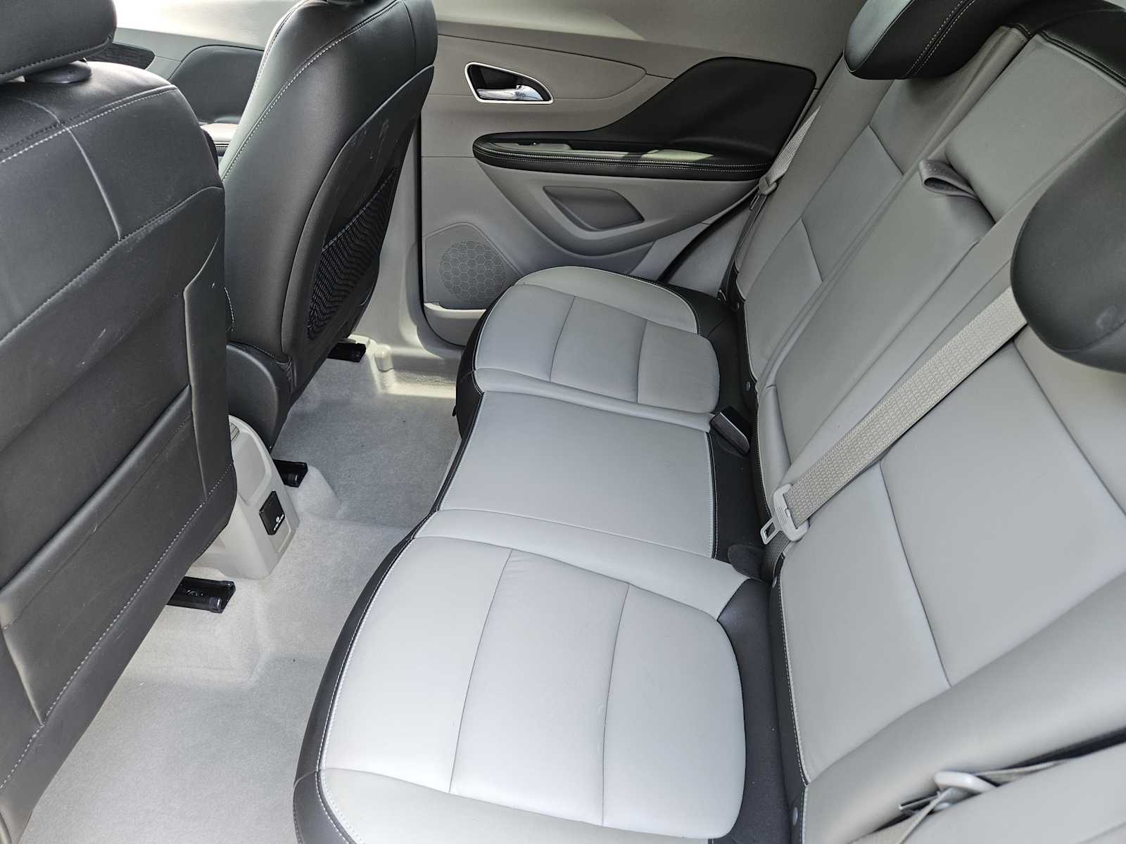 Thumbnail: 2014 Buick Encore - 28