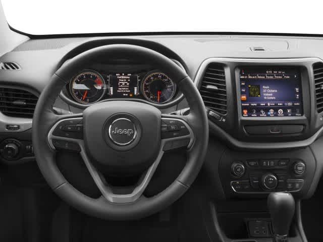 Thumbnail: 2017 Jeep Cherokee - 10
