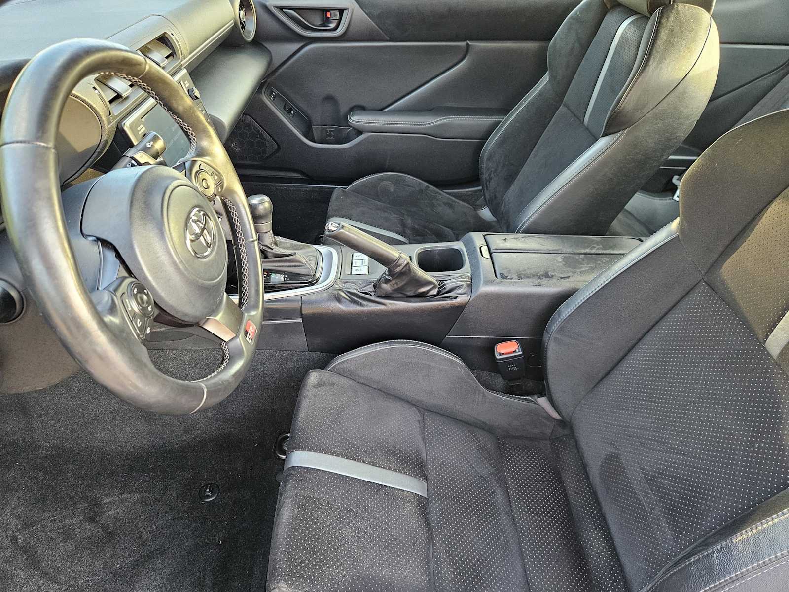 Thumbnail: 2023 Toyota GR86 - 13