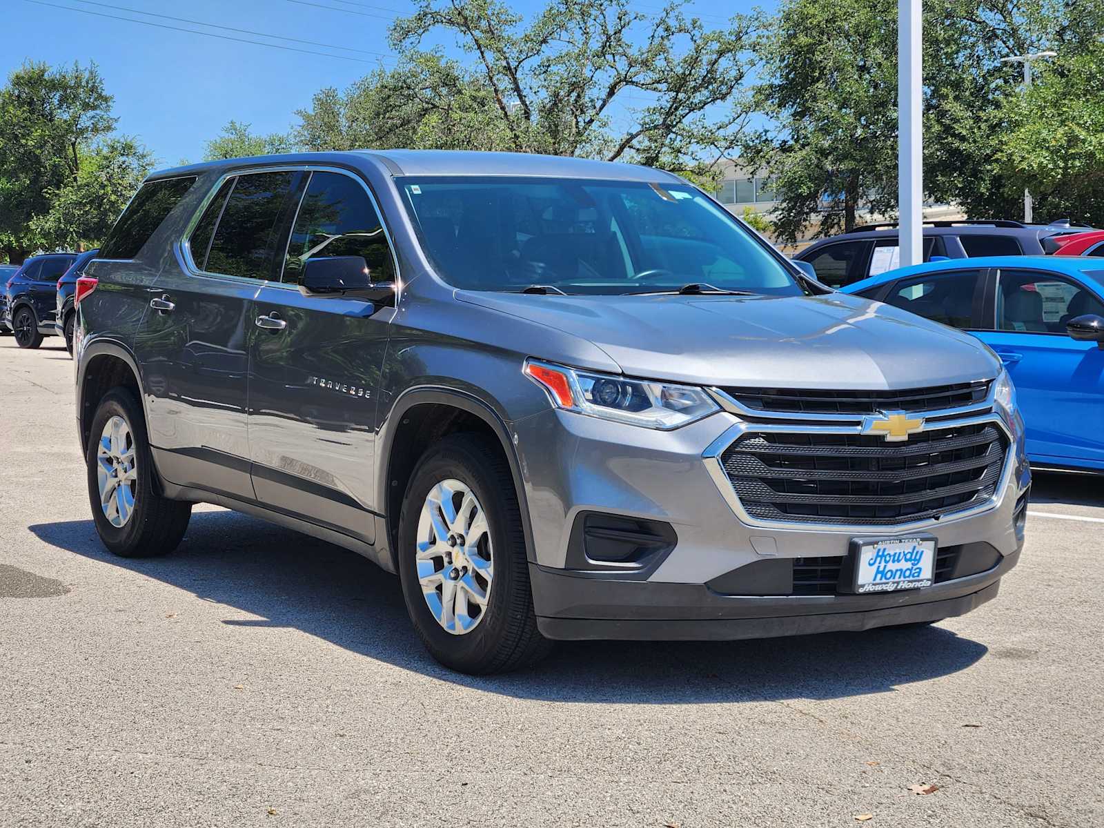 Thumbnail: 2018 Chevrolet Traverse - 3