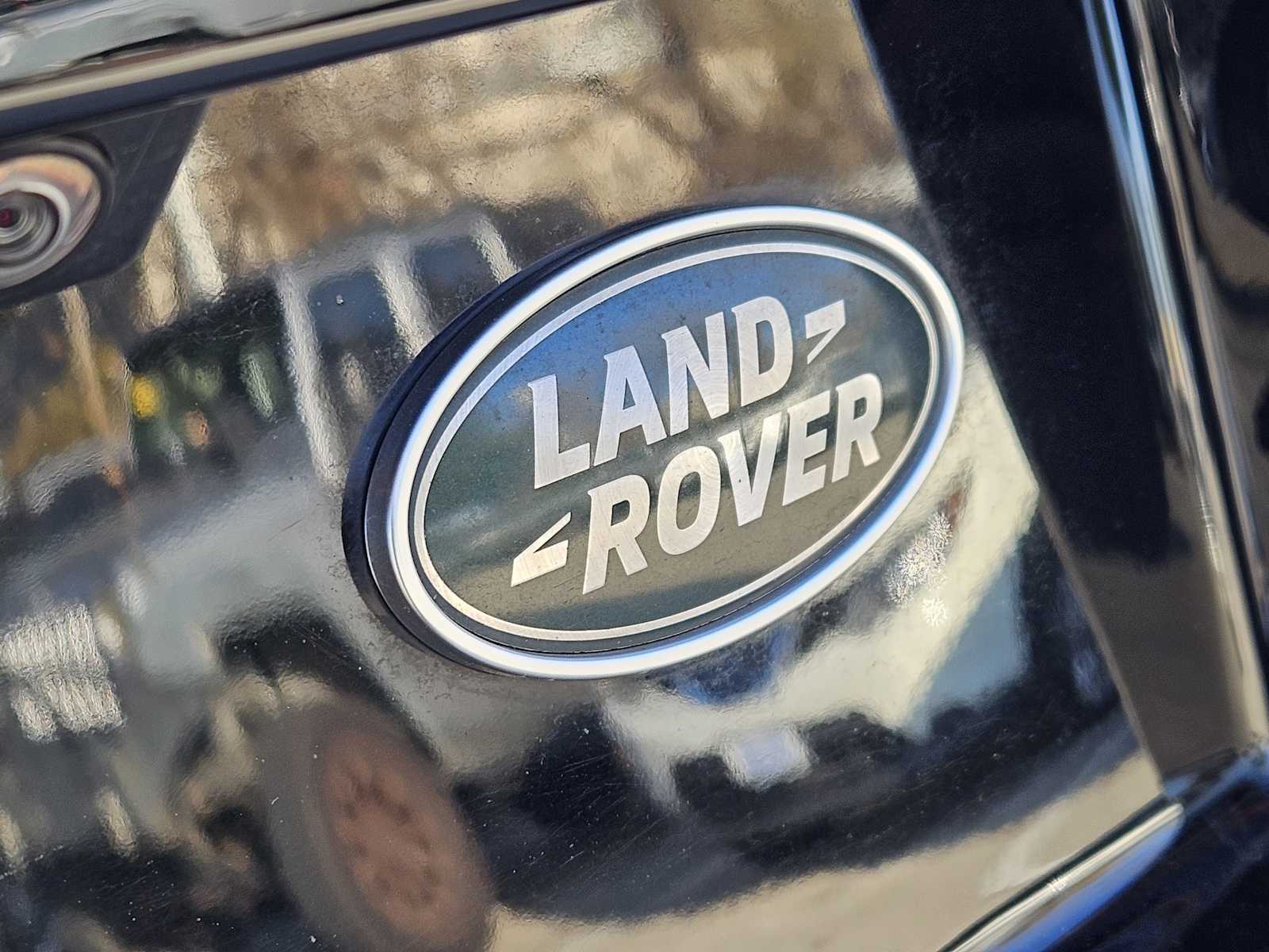Thumbnail: 2020 Land Rover Discovery Sport - 11
