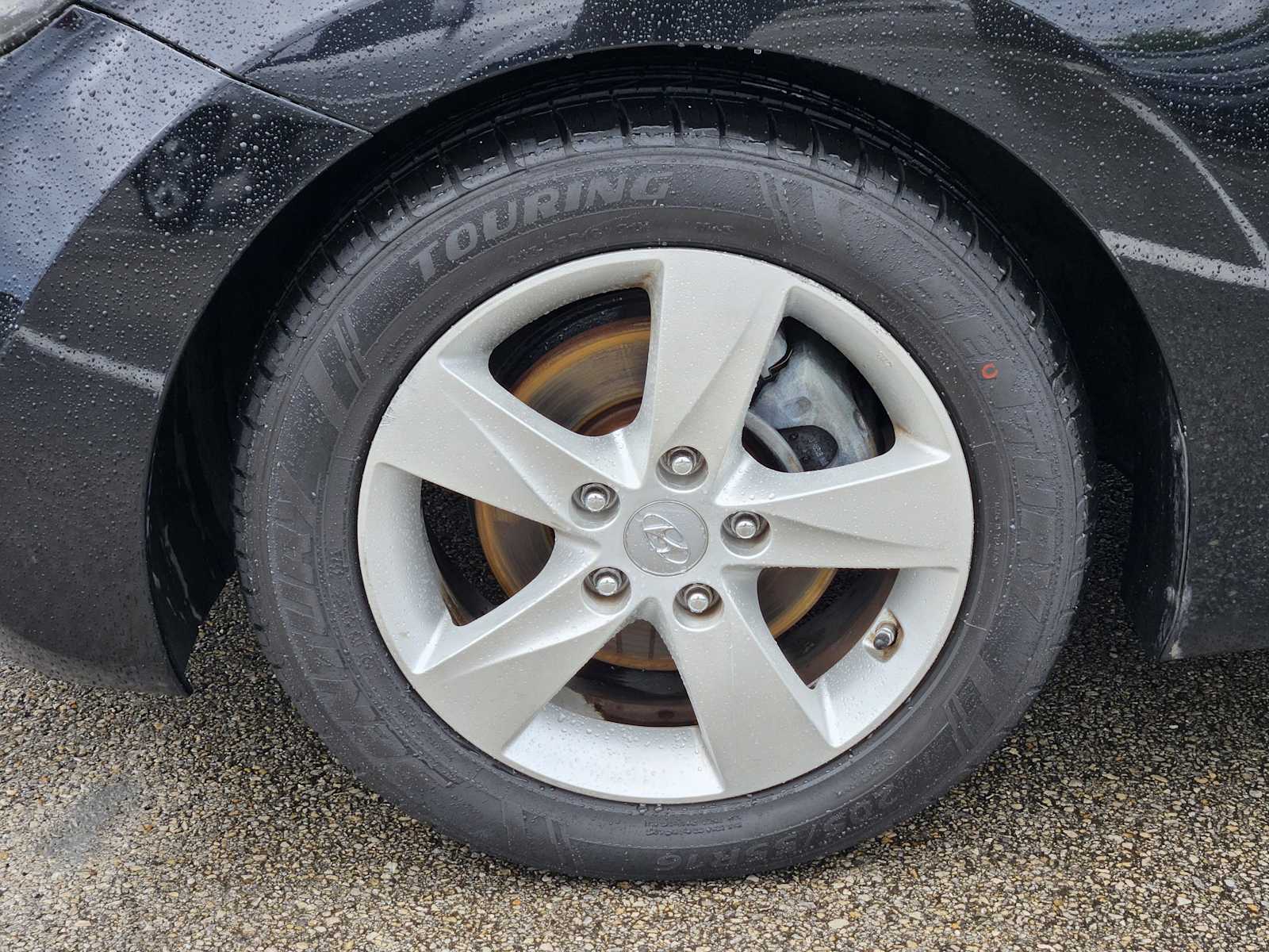 Thumbnail: 2012 Hyundai Elantra - 9