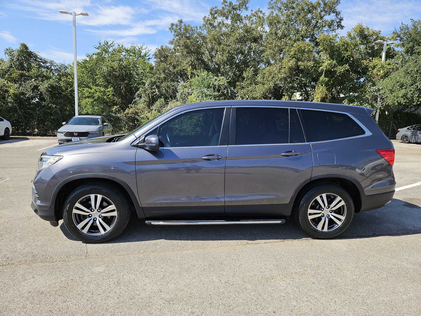 Thumbnail: 2018 Honda Pilot - 4