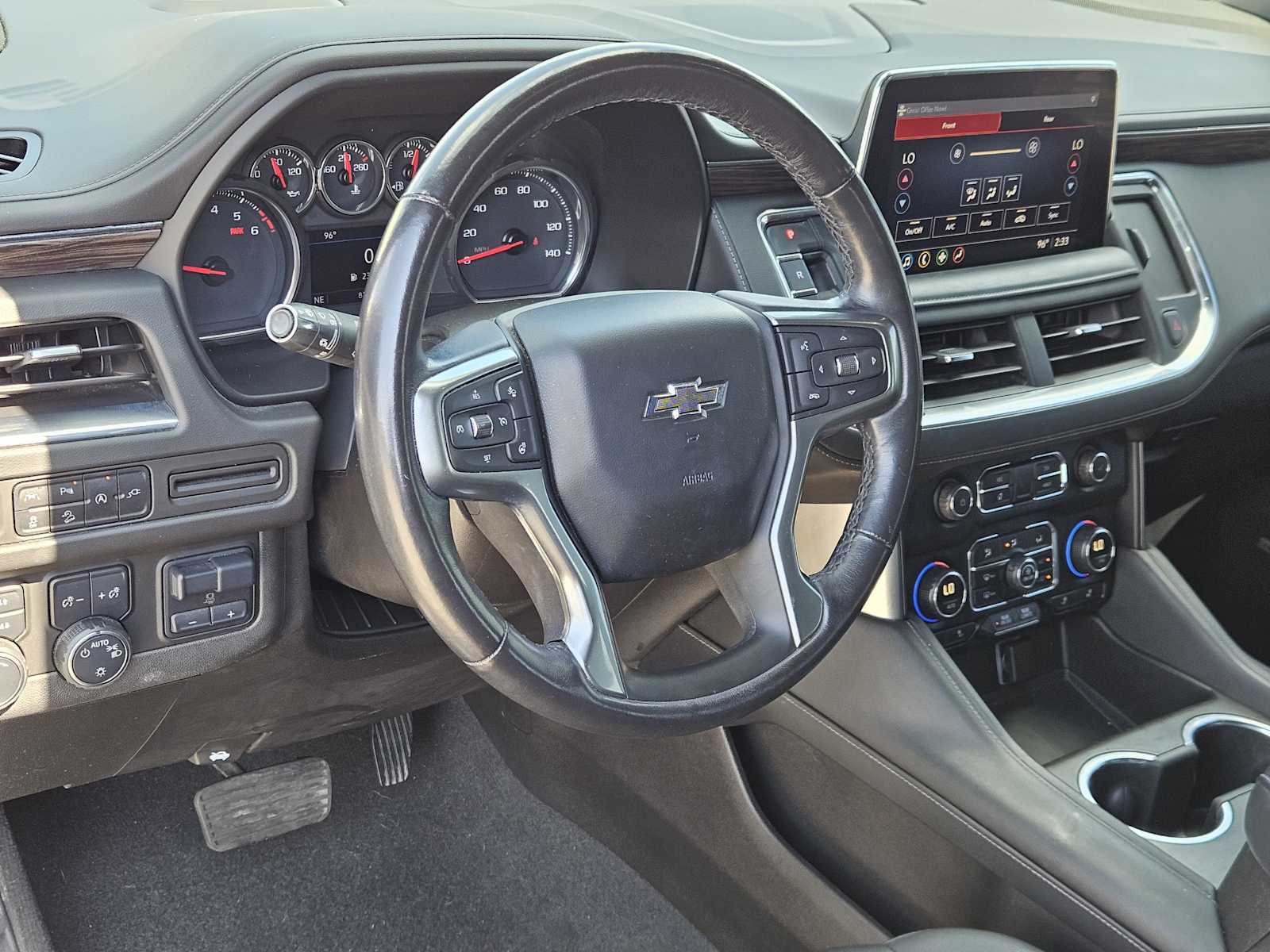 2021 Chevrolet Tahoe Z71 photo 2