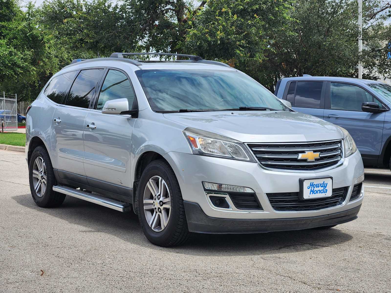 Thumbnail: 2017 Chevrolet Traverse - 2