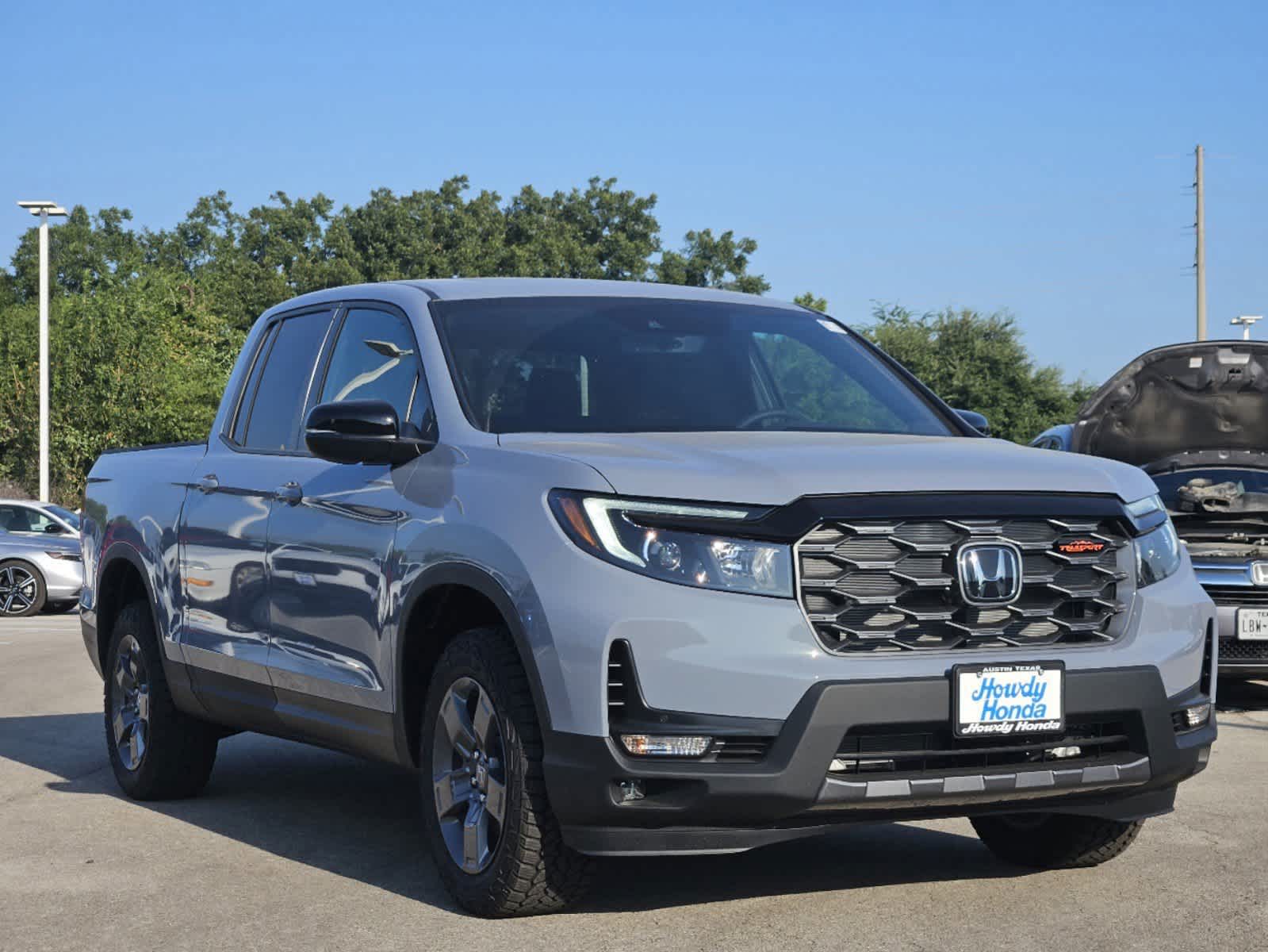 2025 Honda Ridgeline TrailSport photo 3