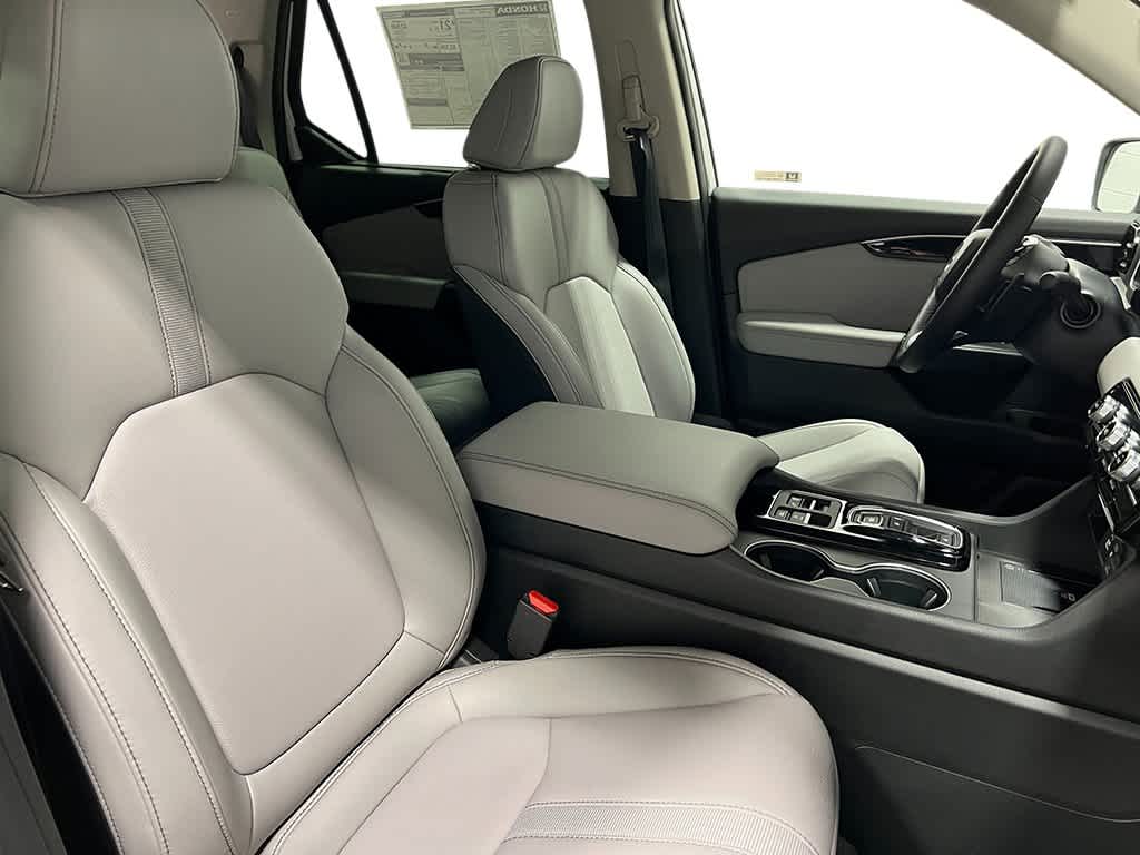 2025 Honda Pilot Touring 37