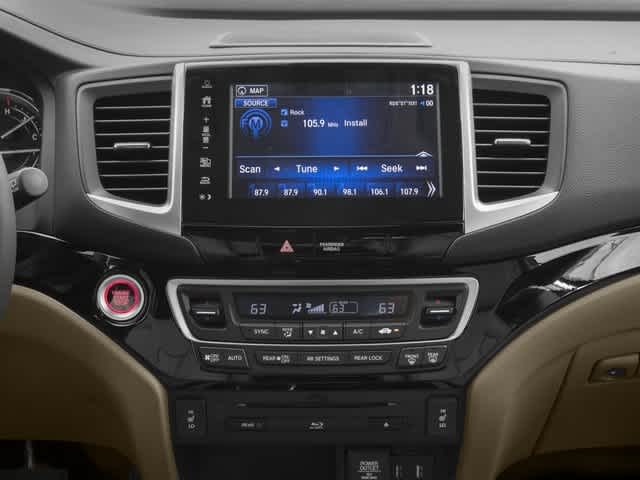 Thumbnail: 2017 Honda Pilot - 13