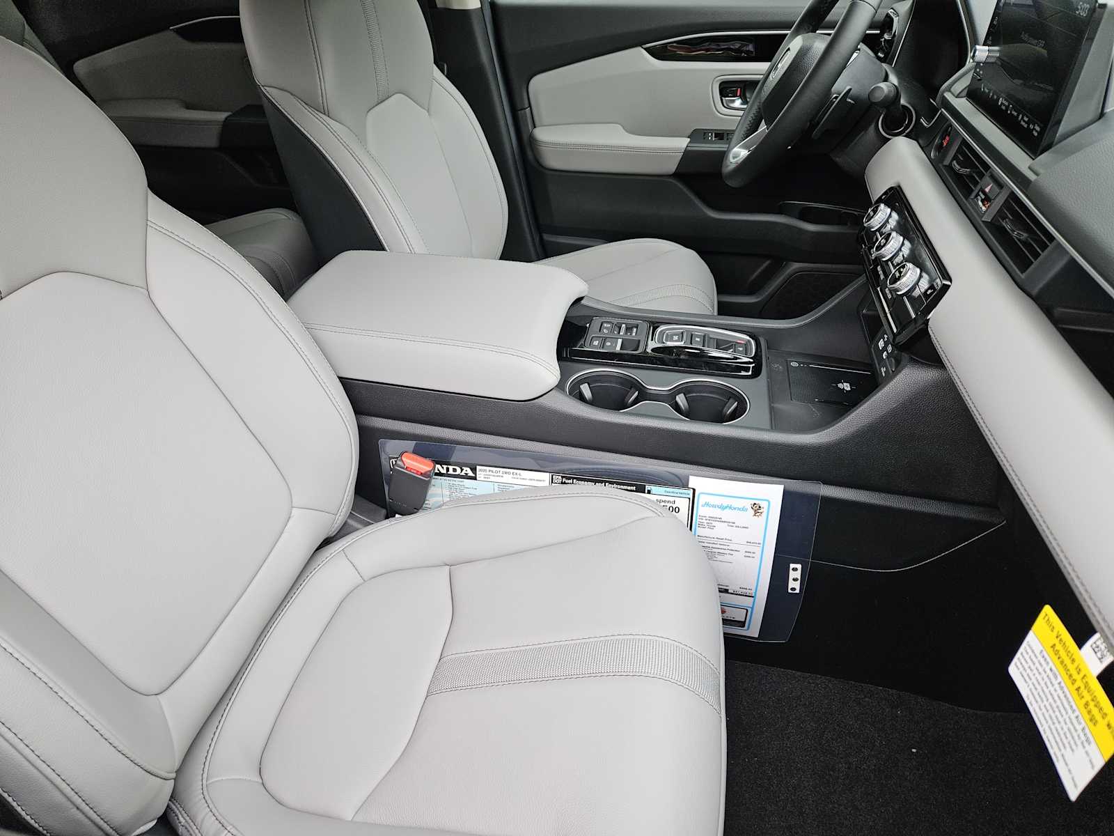 Thumbnail: 2025 Honda Pilot - 11