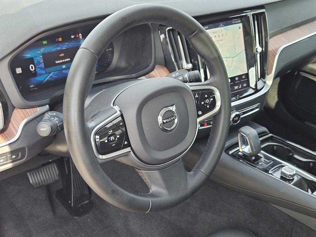 Used 2023 Volvo S60 Recharge Plug-In Hybrid Plus Dark Theme Sedan