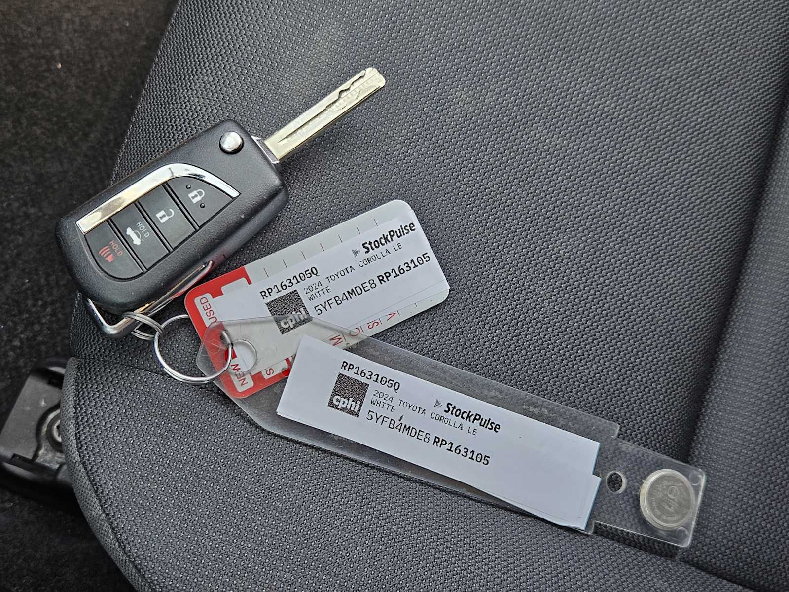 Thumbnail: 2024 Toyota Corolla - 32