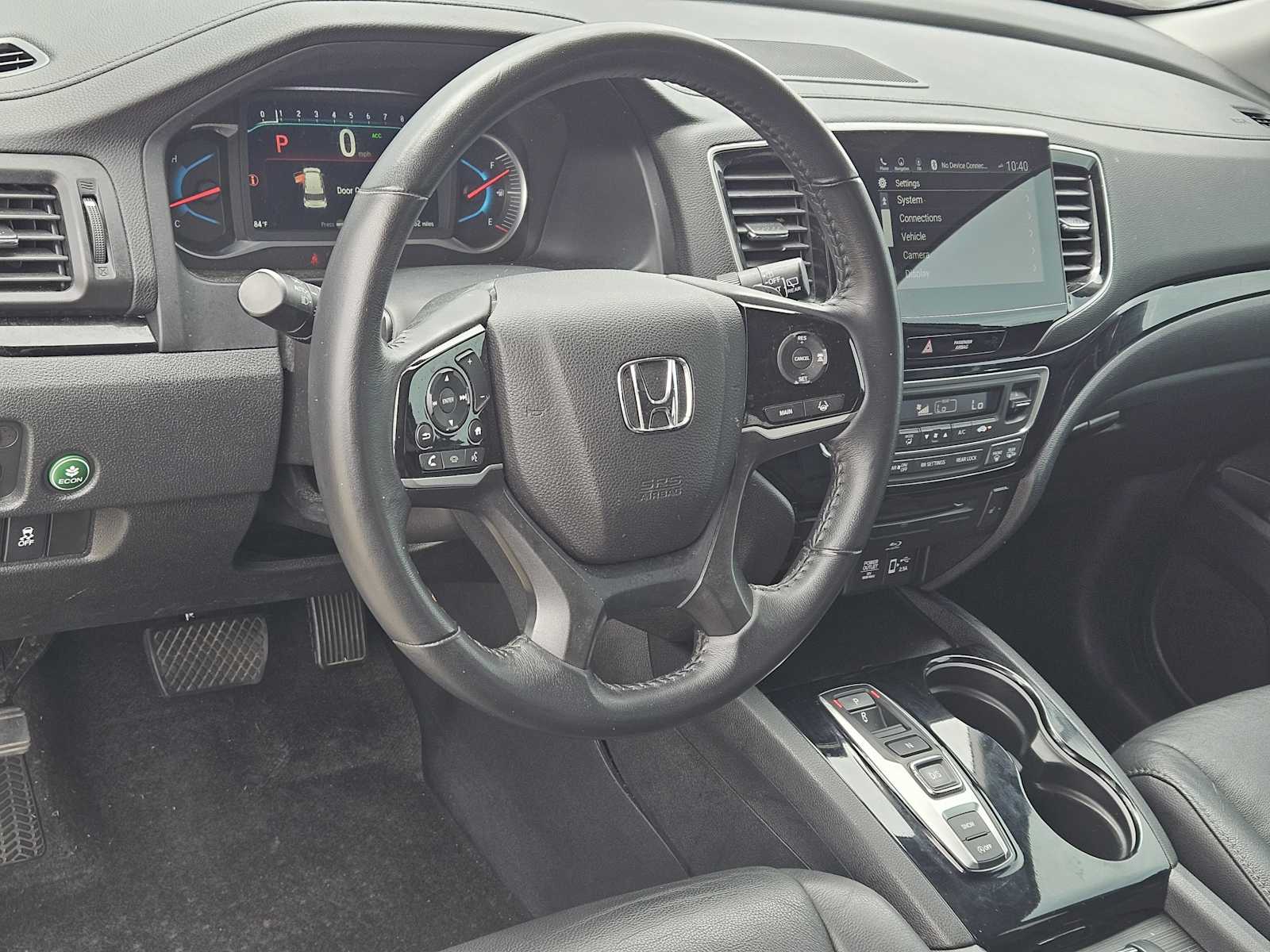 2022 Honda Pilot Touring photo 2