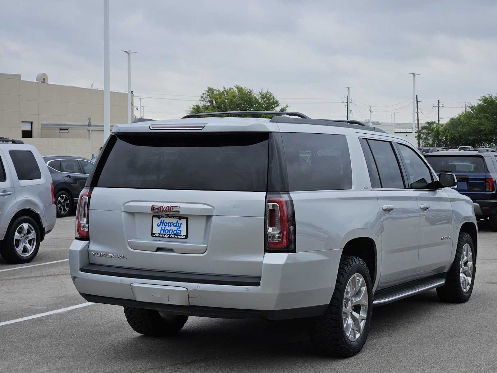 Thumbnail: 2016 GMC Yukon XL - 6