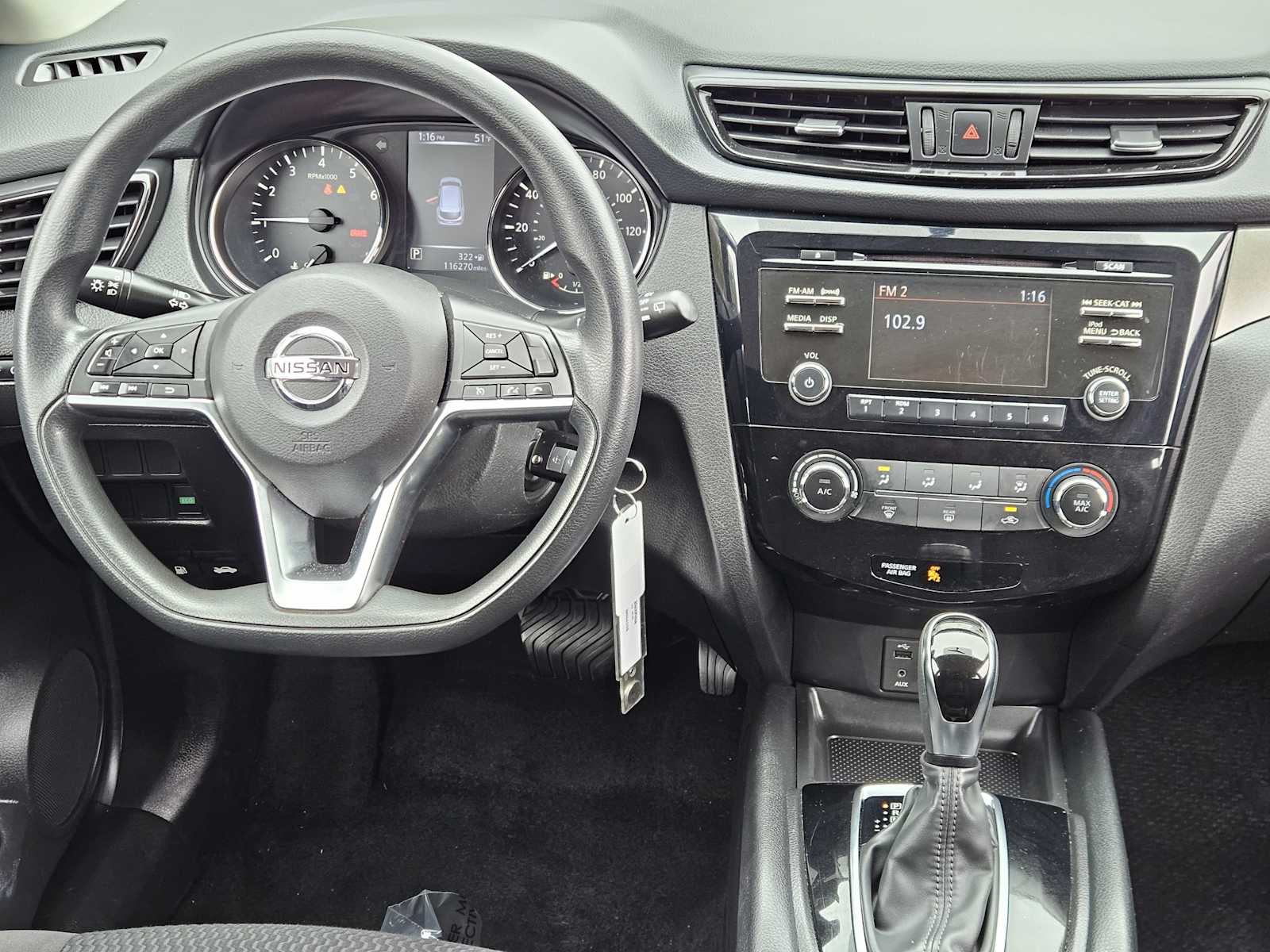 Thumbnail: 2018 Nissan Rogue Sport - 23