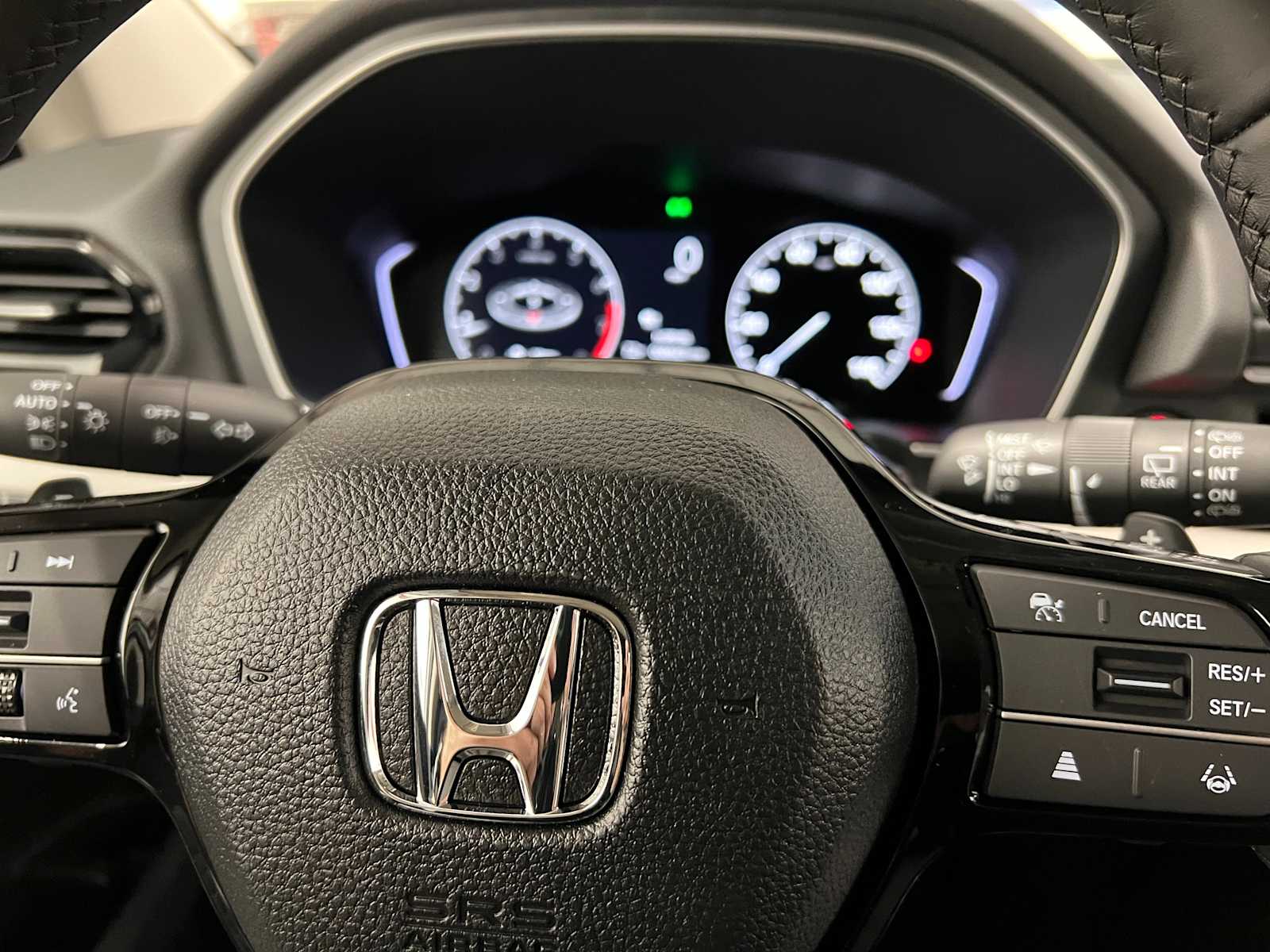 2025 Honda Pilot Touring 24