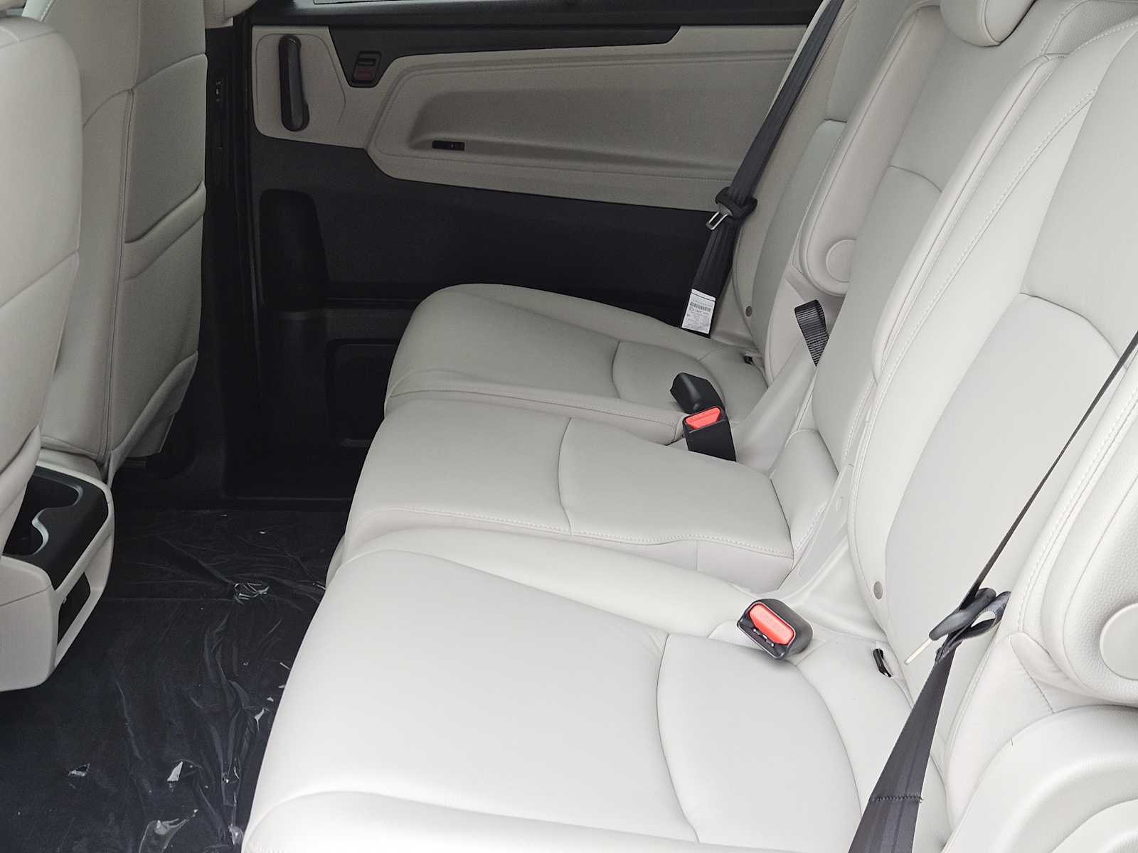 Thumbnail: 2026 Honda Odyssey - 23