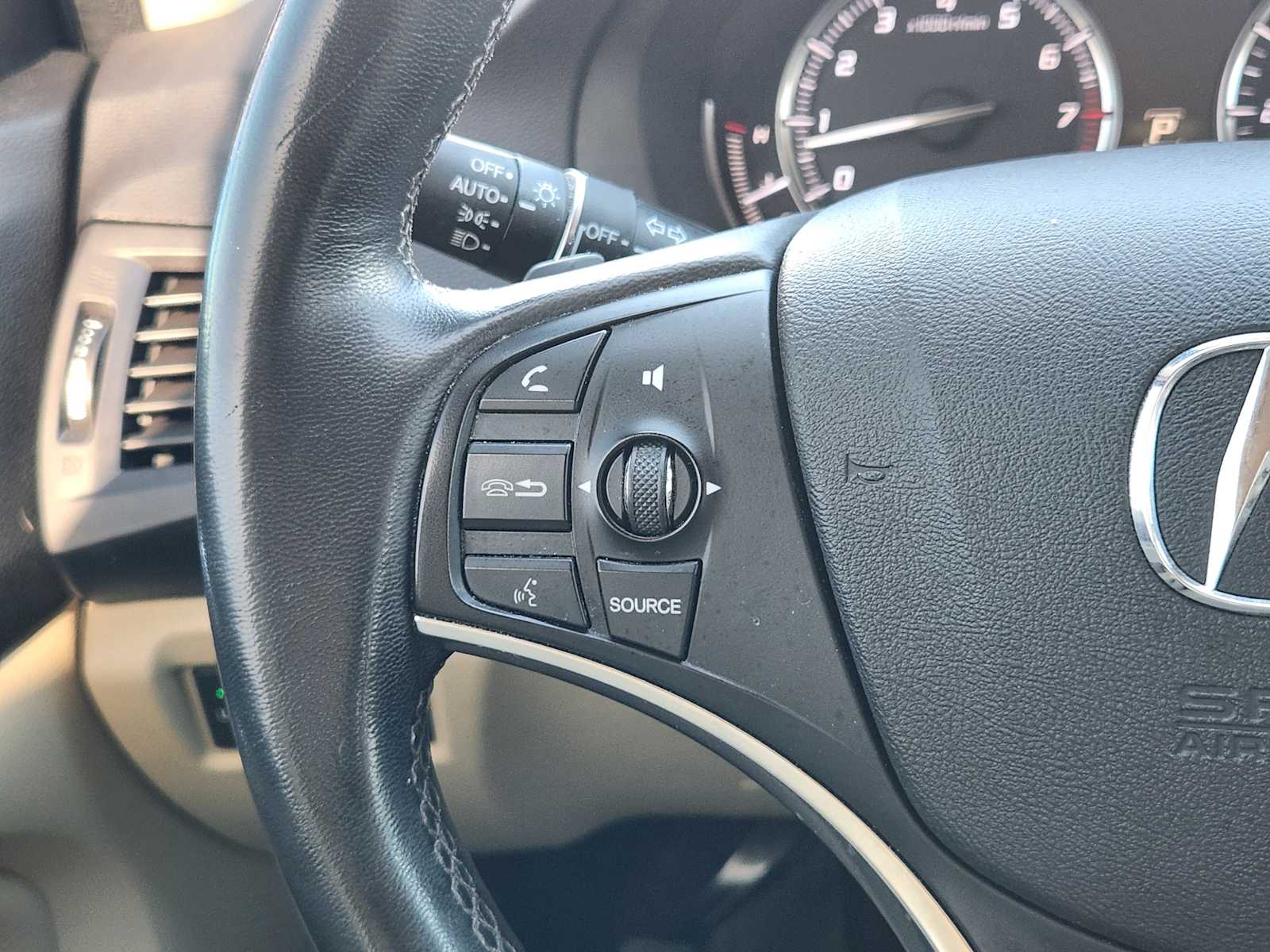 Thumbnail: 2015 Acura MDX - 27