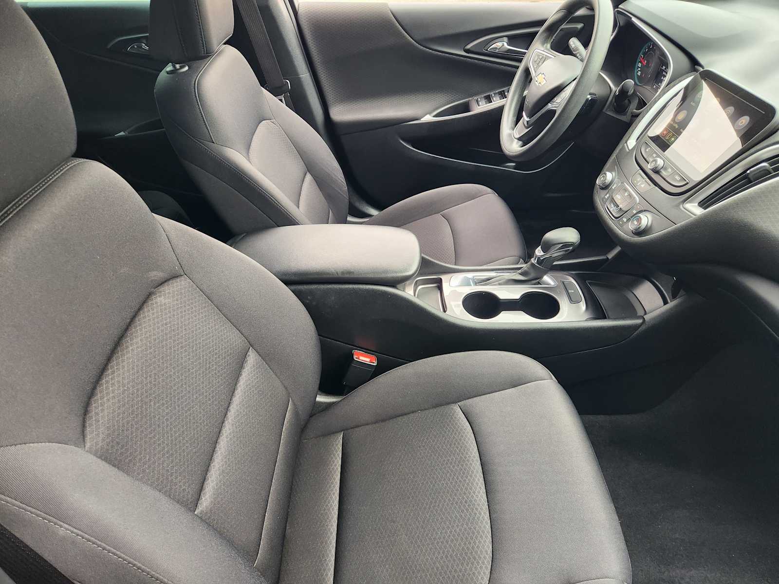 Thumbnail: 2021 Chevrolet Malibu - 14