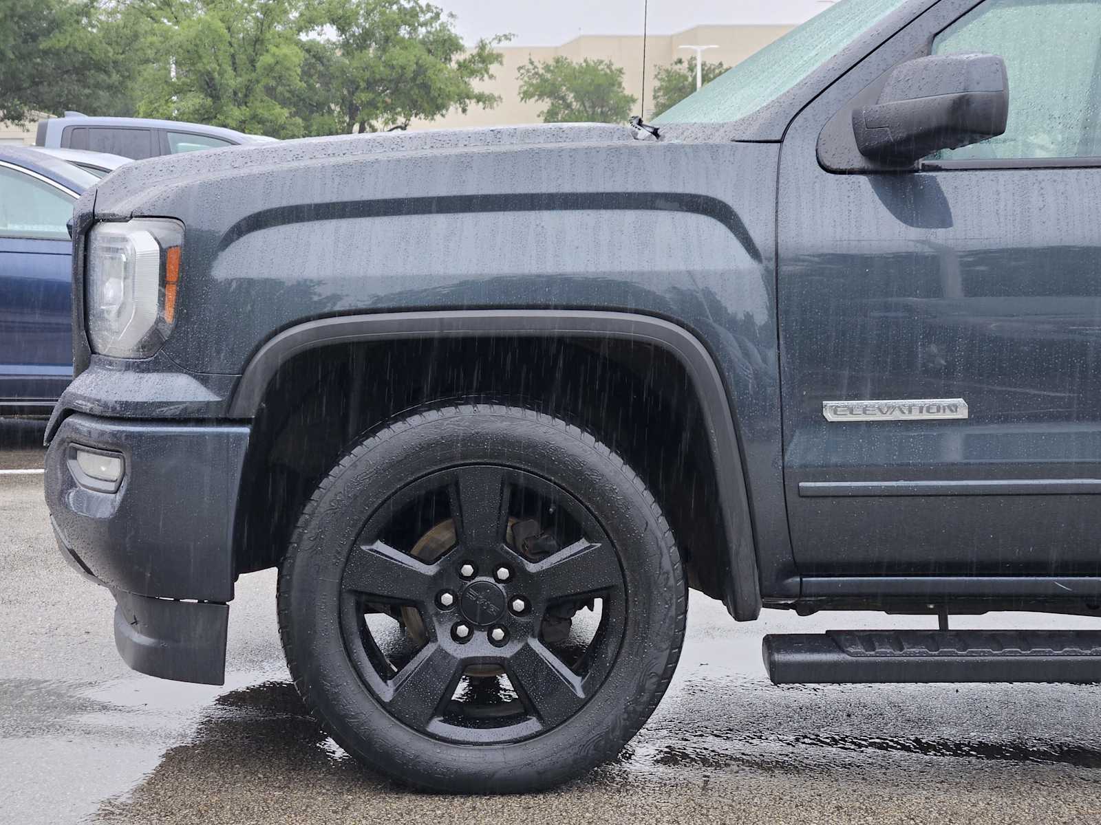 Thumbnail: 2017 GMC Sierra 1500 - 8