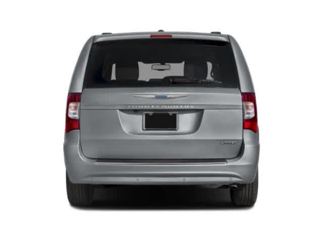 Thumbnail: 2015 Chrysler Town & Country - 7